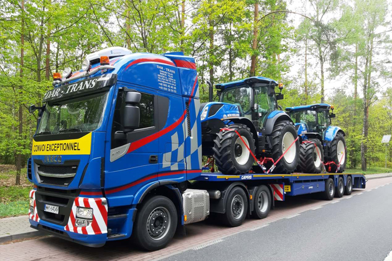Traktory na ciężarówce